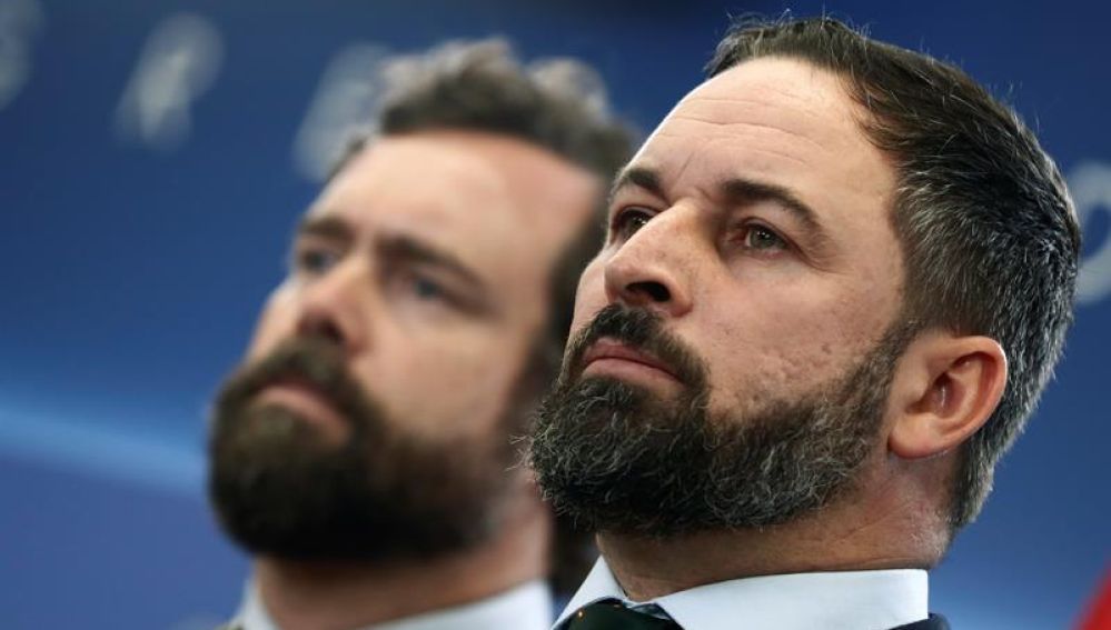 Críticos y exdirigentes de Vox piden la refundación del partido y critican a Abascal su “mala gestión”