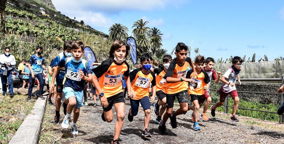 Hermigua reunió a más de 380 atletas en el VII Campeonato de Canarias de Campo a Través