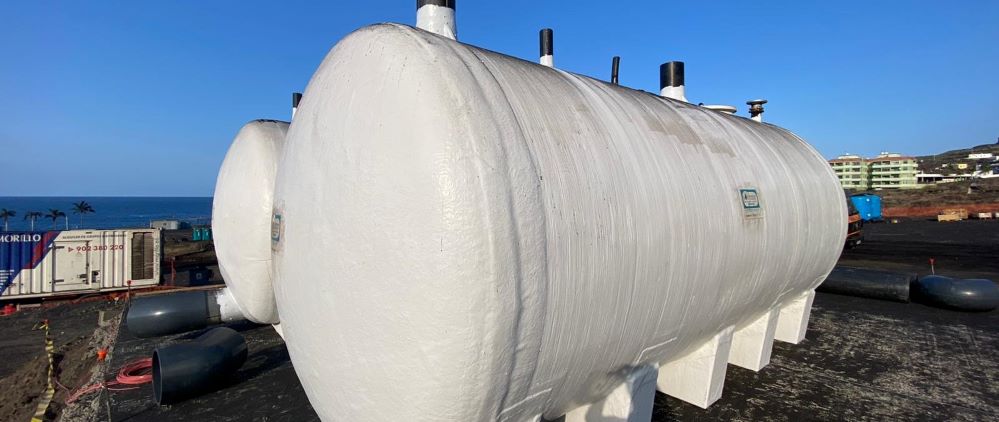 Transición Ecológica inicia la instalación de los depósitos de mezcla para el riego de las plantaciones de La Palma