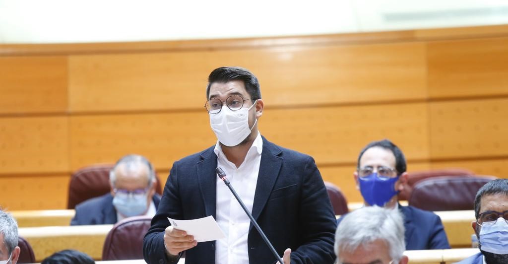 El senador reprocha al Secretario de Estado de Migraciones su silencio ante la mayor tragedia migratoria que se vive en Canarias