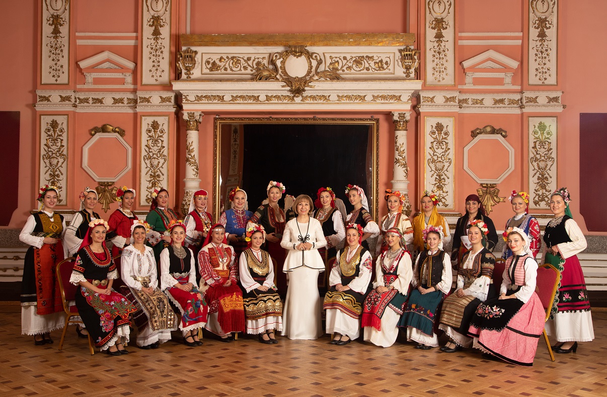 El Coro Vanya Moneva, uno de los tesoros culturales de Bulgaria, estarán el sábado 24 en Valle Gran Rey; y el domingo 25 en El Paso